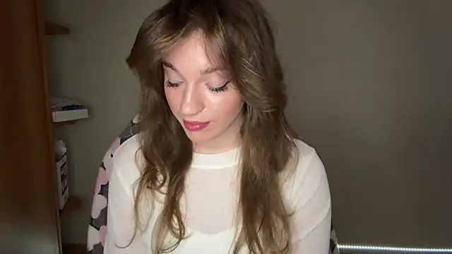 Snapshot of Alisa_baby_fox chatting on February 21, 2026, 8:49 am Alisa baby fox online show from February 21, 2026, 8:49 am