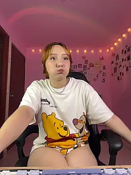 Davne  online show from April 21, 2026, 10:49 pm