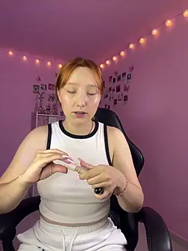 Davne  online show from May 8, 2026, 10:24 pm