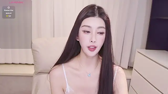 LULUbbaby 520 online show from August 7, 2026, 1:39 pm