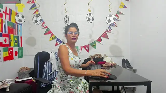 Miss clarepocahose online show from June 26, 2026, 12:05 am