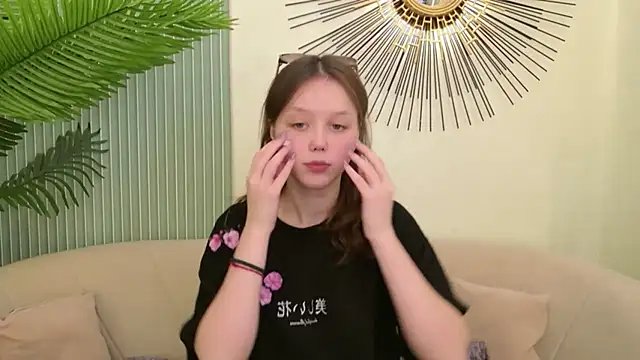 Samantha Martines online show from March 28, 2026, 8:21 pm