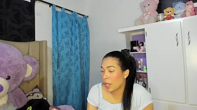 KarolRojas 22 online show from March 6, 2026, 6:19 am