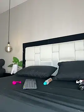 Snapshot of Celeste_Valencia_ chatting on May 12, 2026, 4:42 am Celeste Valencia online show from May 12, 2026, 4:42 am