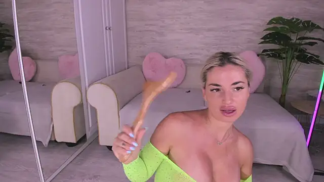 SexyElisabeth online show from July 22, 2026, 5:42 am