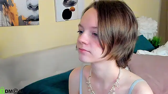 Olivia Riesz online show from May 9, 2026, 1:09 am