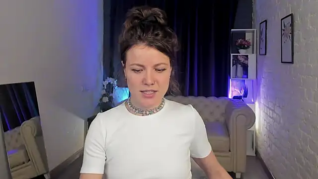 Marla Bri online show from December 20, 2025, 12:52 pm