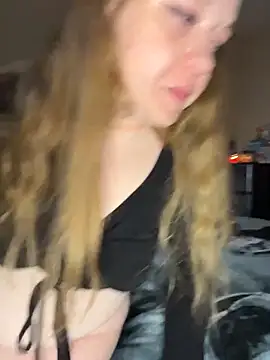 Snapshot of SmirkFans chatting on March 22, 2026, 10:55 pm SmirkFans online show from March 22, 2026, 10:55 pm