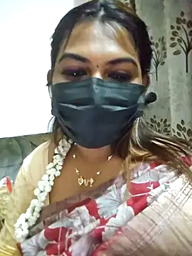 Tamil Smiley Queen online show from February 1, 2026, 8:40 pm