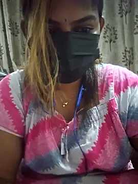 Tamil Smiley Queen online show from February 5, 2026, 7:21 pm