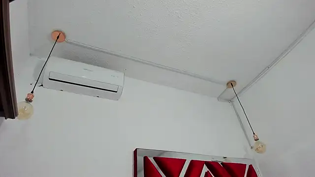 Snapshot of VALERIAQUEENTS__ chatting on March 12, 2026, 3:23 am VALERIAQUEENTS online show from March 12, 2026, 3:23 am