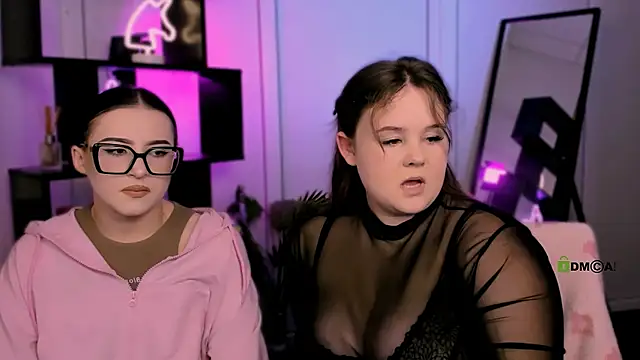 candy flossie1 online show from February 8, 2026, 7:22 pm