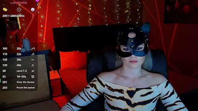  Sweet  Cat  online show from May 2, 2026, 5:18 pm