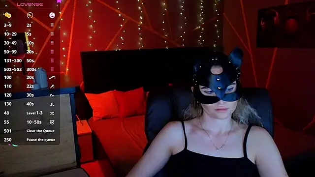  Sweet  Cat  online show from April 30, 2026, 8:57 pm