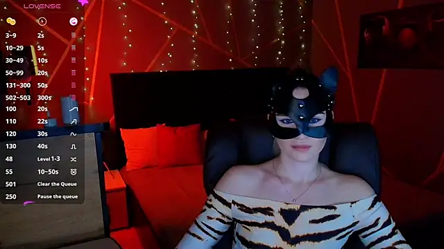  Sweet  Cat  online show from April 22, 2026, 12:34 pm