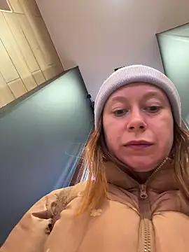 Brooke lover online show from April 28, 2026, 7:40 pm
