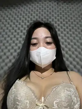 lana-kan online show from July 28, 2026, 4:39 pm