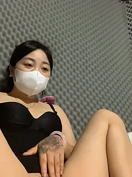 lana-kan online show from July 5, 2026, 5:20 pm