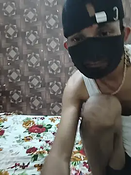 Sexy komal02 online show from July 14, 2026, 3:18 pm