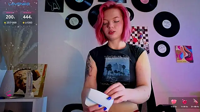 Me1inMonro online show from March 3, 2026, 4:30 am