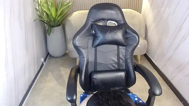 tatiscelis tf online show from December 2, 2025, 12:55 am