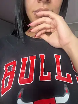 SaraAndrade  online show from March 12, 2026, 12:42 pm