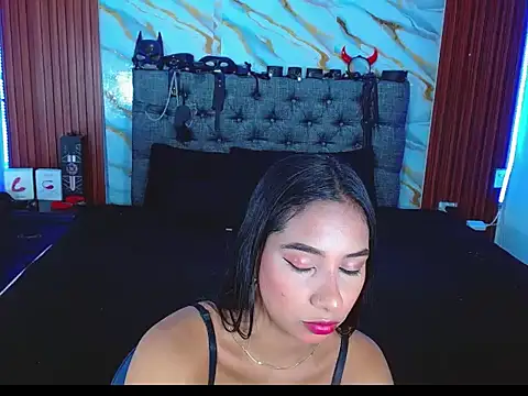 Meryandcris online show from November 27, 2025, 3:01 pm