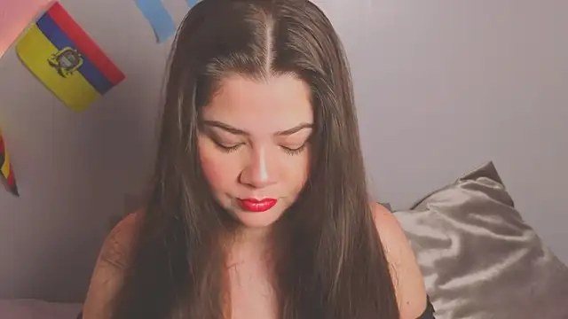 amyvans  online show from June 16, 2026, 10:10 pm