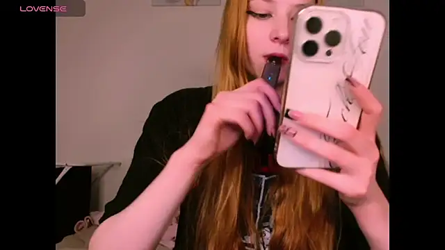  Milana Sparkl75  online show from March 25, 2026, 10:52 pm