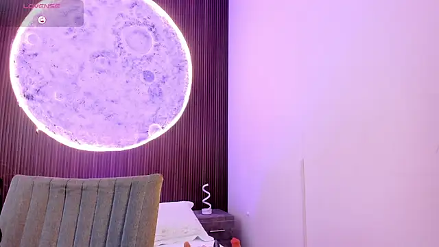 Snapshot of IvannaVolk_ chatting on February 7, 2026, 4:53 am IvannaVolk online show from February 7, 2026, 4:53 am