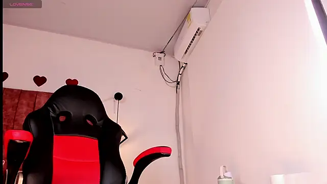 Snapshot of Noah_Katz chatting on March 5, 2026, 5:04 am Noah Katz online show from March 5, 2026, 5:04 am