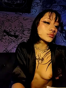 Snapshot of Layla_quinn chatting on February 28, 2026, 12:05 pm Layla quinn online show from February 28, 2026, 12:05 pm