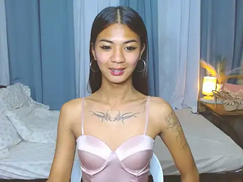 SamaraMillers online show from December 14, 2025, 9:59 am