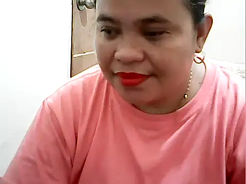 cutechubby online show from March 28, 2026, 12:44 am