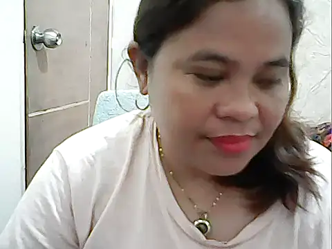 cutechubby online show from April 4, 2026, 9:32 pm