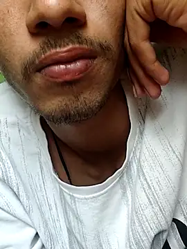 handsome boy07 online show from February 24, 2026, 4:57 am