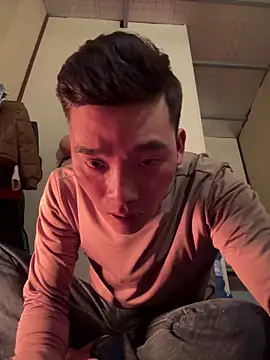 sanu551 online show from December 14, 2025, 3:17 pm