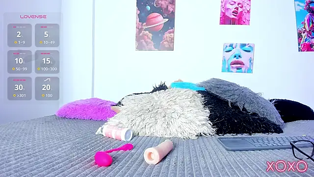 camila hott69  online show from March 4, 2026, 3:14 am