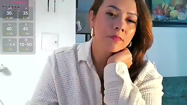Snapshot of Karla_Ferrer_x chatting on August 6, 2026, 8:15 pm Karla Ferrer x online show from August 6, 2026, 8:15 pm
