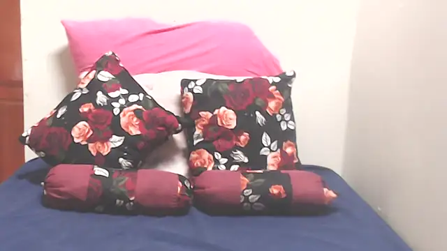 Snapshot of KittyPussyZA chatting on February 15, 2026, 7:51 am KittyPussyZA online show from February 15, 2026, 7:51 am