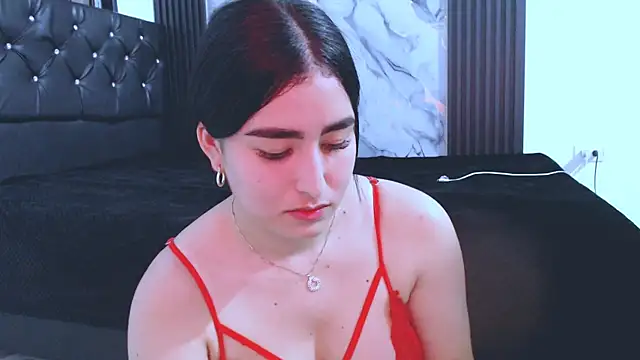 NoaLeon21 online show from February 10, 2026, 12:31 am