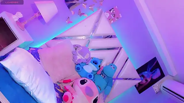 Snapshot of Adara_Princess_ chatting on February 27, 2026, 12:05 pm Adara Princess online show from February 27, 2026, 12:05 pm