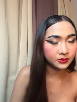 Diannellove online show from May 10, 2026, 4:31 pm