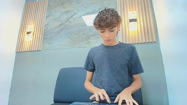 CRISS ALLEN1 online show from March 9, 2026, 1:03 pm