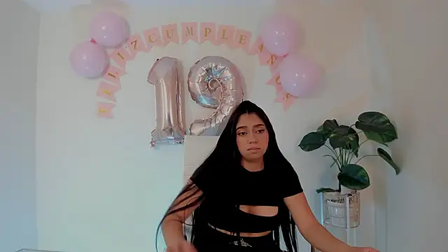 Snapshot of luna_cute__ chatting on February 21, 2026, 2:08 pm luna cute online show from February 21, 2026, 2:08 pm