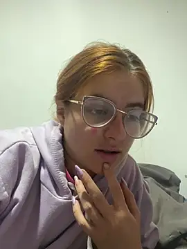 Celestte gold online show from February 2, 2026, 2:27 pm