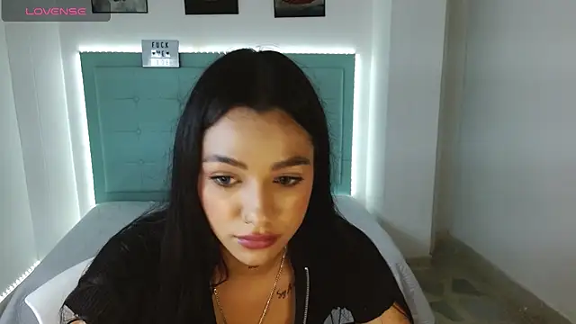 Kloe Watson online show from December 13, 2025, 8:04 pm