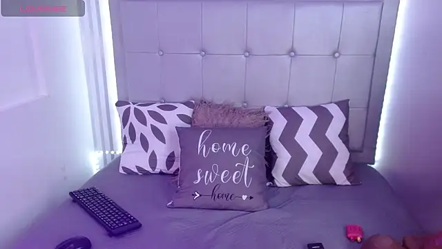 Kloe Watson online show from December 17, 2025, 7:41 pm