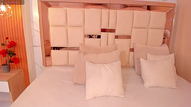 Snapshot of samantha_quinnn chatting on March 10, 2026, 5:00 am samantha quinnn online show from March 10, 2026, 5:00 am