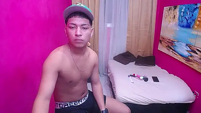 twinks fuck online show from March 12, 2026, 6:45 pm